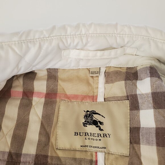 Burberry Mid-Length White Quilted Coat - Picture 6 of 11